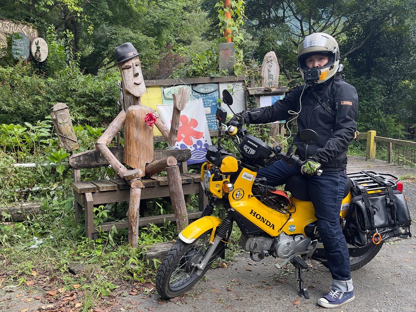 カブさんぽ】オフロード？あえての険道で山を越え「ゆるびく村」まで 